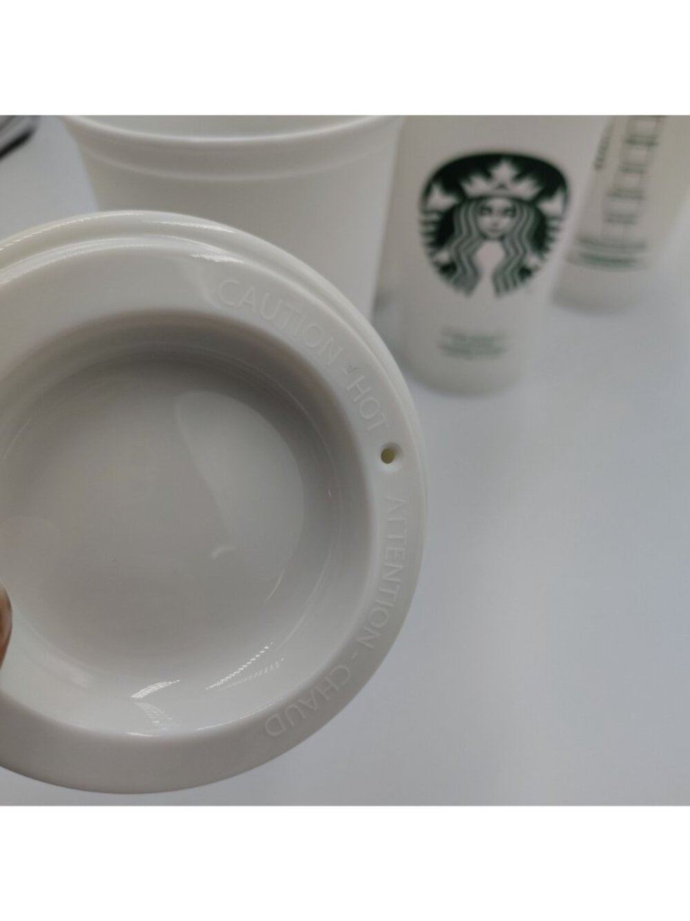 Starbucks Grande Cups Reusable Coffee 16 Oz. Match Lids Set of 5 White Plastic - Picture 9 of 9